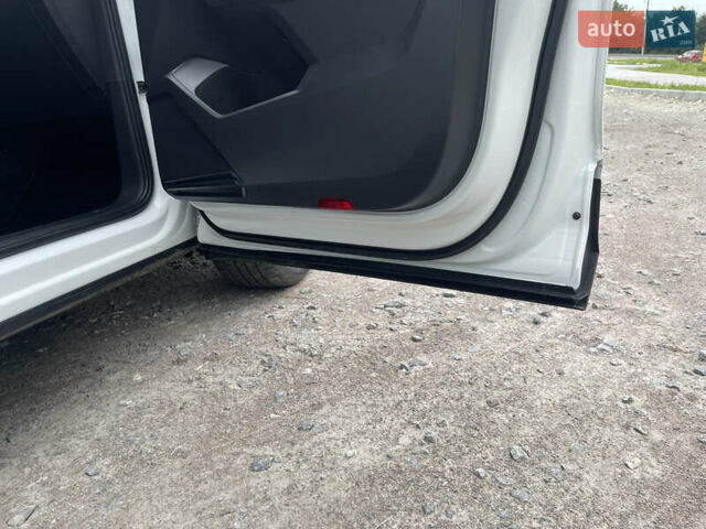 Білий Фольксваген Тігуан, об'ємом двигуна 1.98 л та пробігом 100 тис. км за 20500 $, фото 12 на Automoto.ua