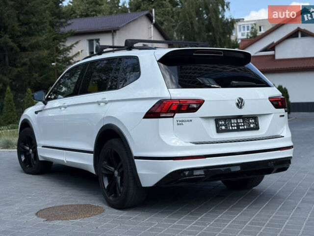 Білий Фольксваген Тігуан, об'ємом двигуна 2 л та пробігом 110 тис. км за 25999 $, фото 17 на Automoto.ua