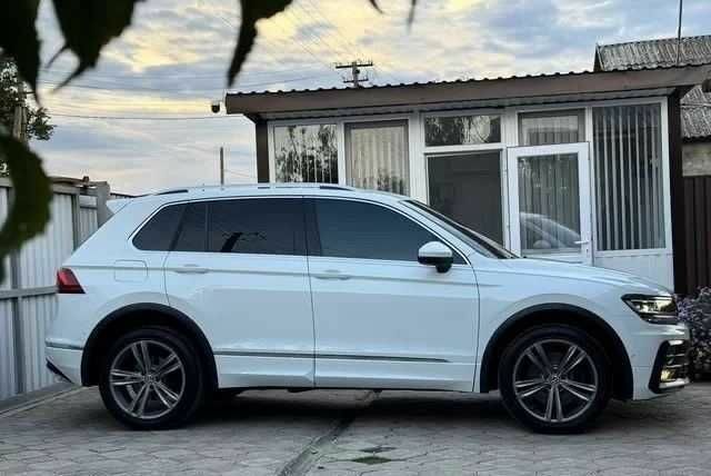 Белый Фольксваген Тигуан, объемом двигателя 2 л и пробегом 90 тыс. км за 18000 $, фото 7 на Automoto.ua