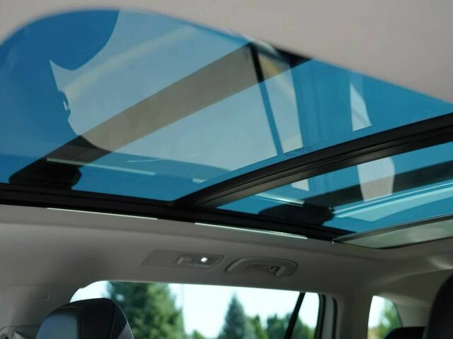 Белый Фольксваген Тигуан, объемом двигателя 2 л и пробегом 30 тыс. км за 8000 $, фото 10 на Automoto.ua