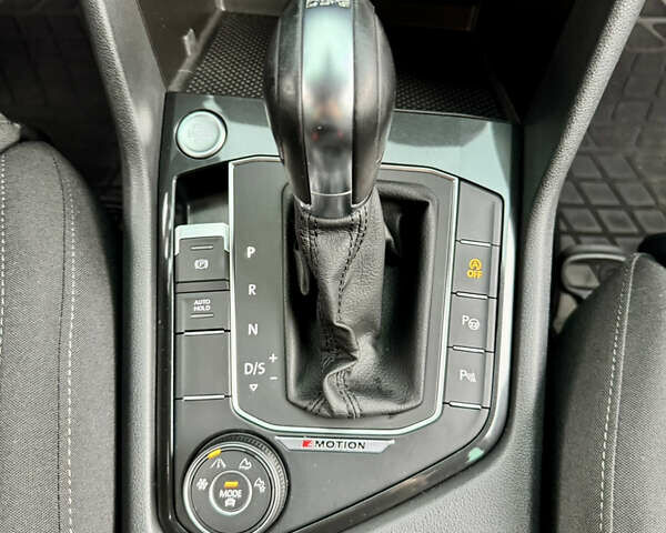 Белый Фольксваген Тигуан, объемом двигателя 1.98 л и пробегом 54 тыс. км за 31500 $, фото 37 на Automoto.ua