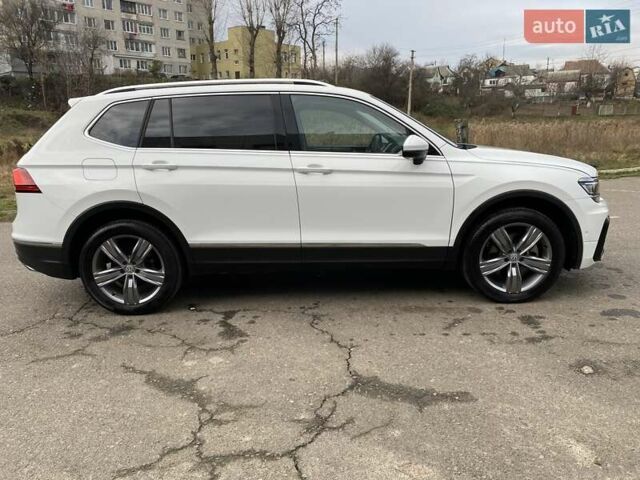 Белый Фольксваген Тигуан, объемом двигателя 1.98 л и пробегом 68 тыс. км за 19900 $, фото 52 на Automoto.ua