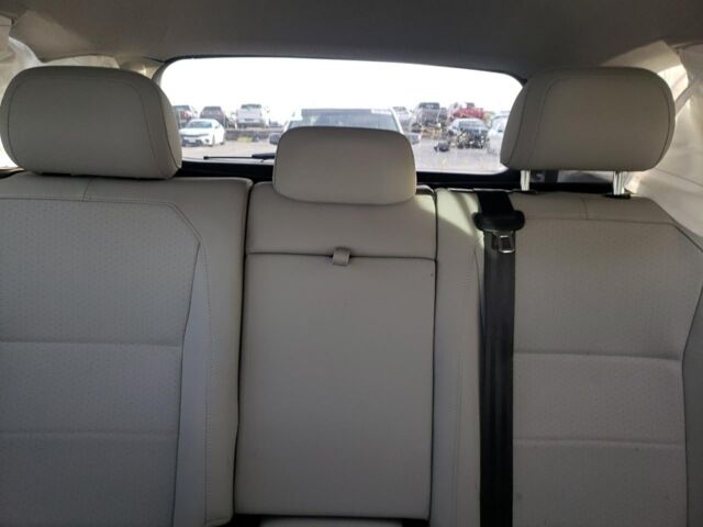 Білий Фольксваген Тігуан, об'ємом двигуна 2 л та пробігом 132 тис. км за 10950 $, фото 10 на Automoto.ua