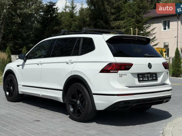 Білий Фольксваген Тігуан, об'ємом двигуна 2 л та пробігом 110 тис. км за 25999 $, фото 19 на Automoto.ua