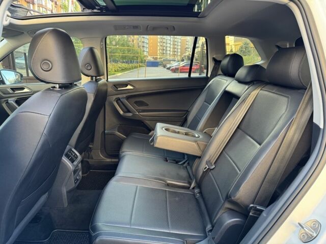 Білий Фольксваген Тігуан, об'ємом двигуна 2 л та пробігом 103 тис. км за 21000 $, фото 14 на Automoto.ua