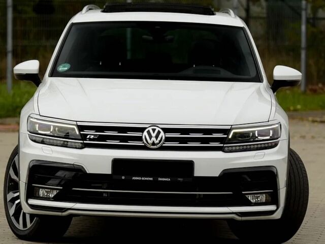 Белый Фольксваген Тигуан, объемом двигателя 2 л и пробегом 53 тыс. км за 13000 $, фото 6 на Automoto.ua