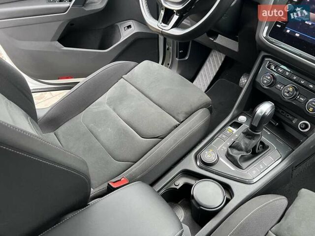 Белый Фольксваген Тигуан, объемом двигателя 1.97 л и пробегом 43 тыс. км за 26900 $, фото 40 на Automoto.ua