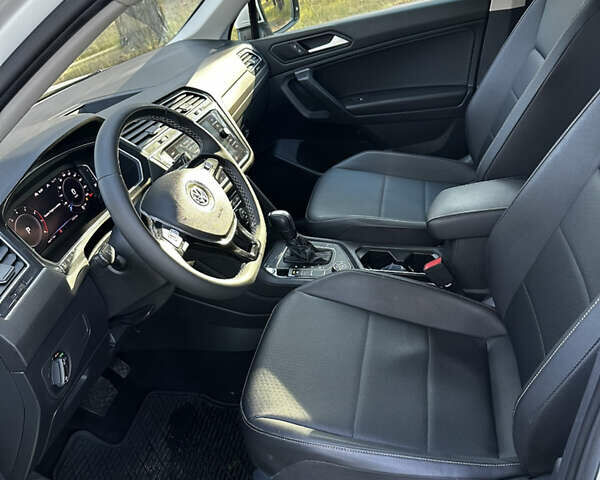 Белый Фольксваген Тигуан, объемом двигателя 1.98 л и пробегом 72 тыс. км за 23000 $, фото 5 на Automoto.ua