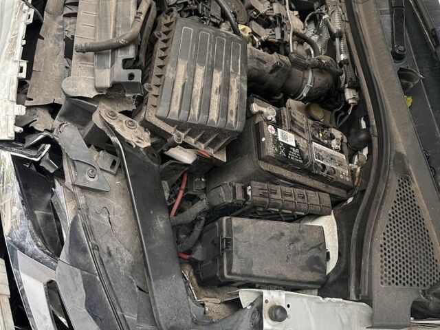 Білий Фольксваген Тігуан, об'ємом двигуна 2 л та пробігом 145 тис. км за 13600 $, фото 1 на Automoto.ua