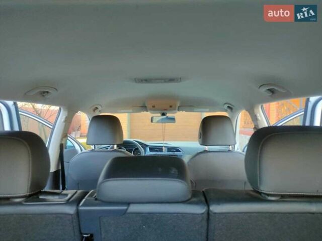 Белый Фольксваген Тигуан, объемом двигателя 2 л и пробегом 58 тыс. км за 22500 $, фото 6 на Automoto.ua