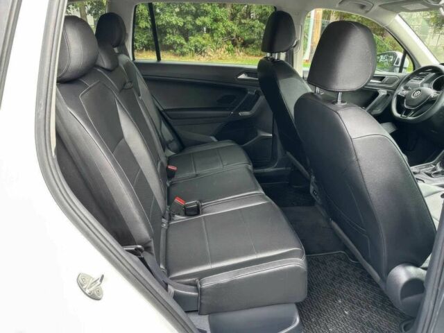 Белый Фольксваген Тигуан, объемом двигателя 2 л и пробегом 42 тыс. км за 6900 $, фото 8 на Automoto.ua