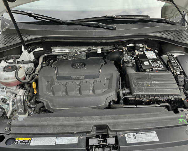 Белый Фольксваген Тигуан, объемом двигателя 0 л и пробегом 43 тыс. км за 22400 $, фото 21 на Automoto.ua