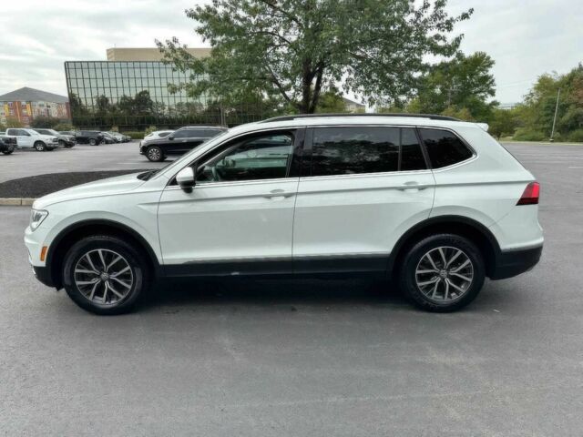 Белый Фольксваген Тигуан, объемом двигателя 2 л и пробегом 42 тыс. км за 6900 $, фото 2 на Automoto.ua