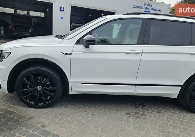 Белый Фольксваген Тигуан, объемом двигателя 1.98 л и пробегом 187 тыс. км за 21900 $, фото 9 на Automoto.ua
