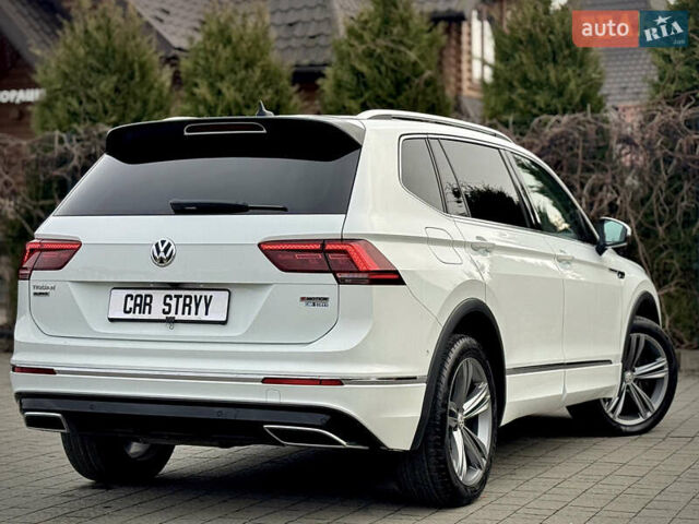 Білий Фольксваген Тігуан, об'ємом двигуна 2 л та пробігом 186 тис. км за 29999 $, фото 5 на Automoto.ua