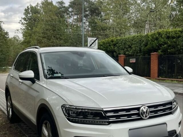 Белый Фольксваген Тигуан, объемом двигателя 2 л и пробегом 85 тыс. км за 10800 $, фото 1 на Automoto.ua