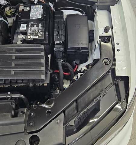 Белый Фольксваген Тигуан, объемом двигателя 1.98 л и пробегом 187 тыс. км за 21900 $, фото 43 на Automoto.ua