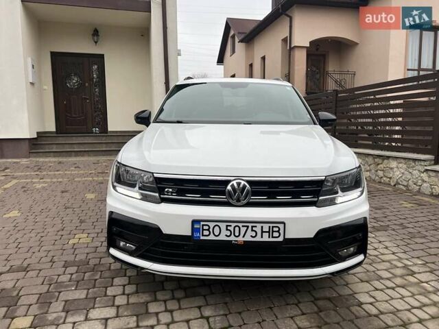 Белый Фольксваген Тигуан, объемом двигателя 1.98 л и пробегом 127 тыс. км за 26200 $, фото 1 на Automoto.ua