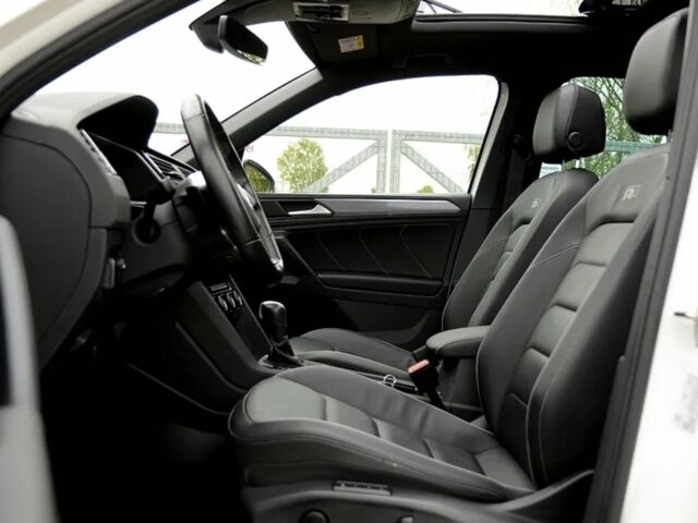 Белый Фольксваген Тигуан, объемом двигателя 2 л и пробегом 53 тыс. км за 13000 $, фото 3 на Automoto.ua