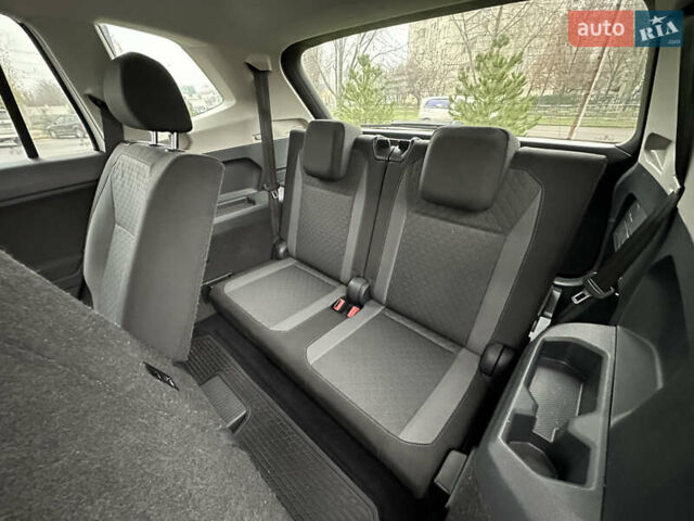 Белый Фольксваген Тигуан, объемом двигателя 0 л и пробегом 145 тыс. км за 15900 $, фото 8 на Automoto.ua