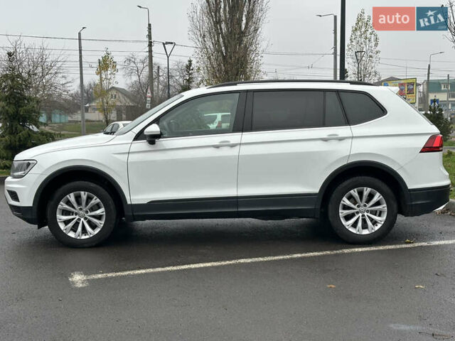 Белый Фольксваген Тигуан, объемом двигателя 0 л и пробегом 145 тыс. км за 15900 $, фото 1 на Automoto.ua