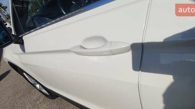 Белый Фольксваген Тигуан, объемом двигателя 1.97 л и пробегом 98 тыс. км за 30000 $, фото 29 на Automoto.ua