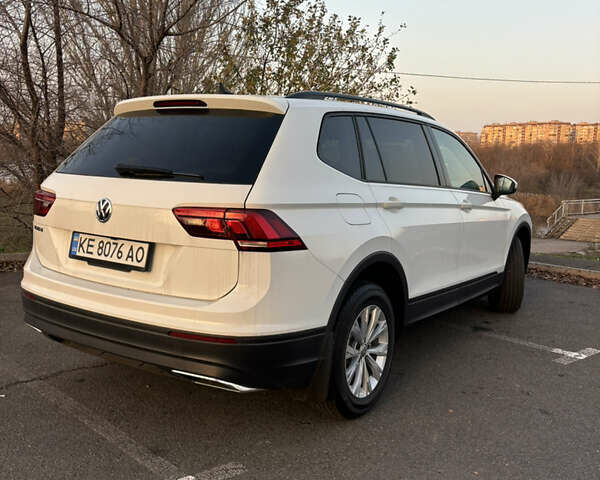 Белый Фольксваген Тигуан, объемом двигателя 1.98 л и пробегом 48 тыс. км за 18200 $, фото 7 на Automoto.ua