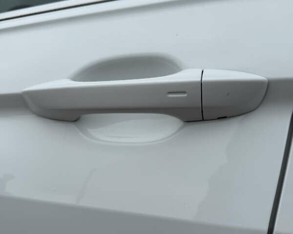 Белый Фольксваген Тигуан, объемом двигателя 2 л и пробегом 88 тыс. км за 25000 $, фото 14 на Automoto.ua