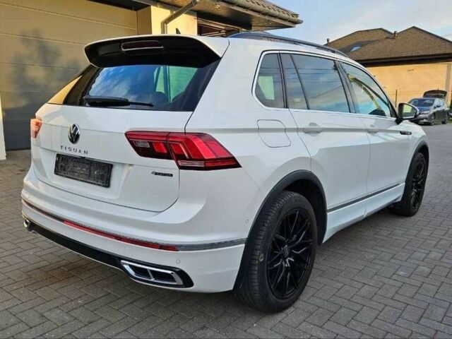 Белый Фольксваген Тигуан, объемом двигателя 2 л и пробегом 85 тыс. км за 26000 $, фото 4 на Automoto.ua