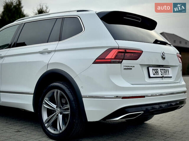 Білий Фольксваген Тігуан, об'ємом двигуна 2 л та пробігом 186 тис. км за 29999 $, фото 8 на Automoto.ua