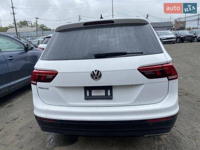 Білий Фольксваген Тігуан, об'ємом двигуна 2 л та пробігом 149 тис. км за 11300 $, фото 3 на Automoto.ua