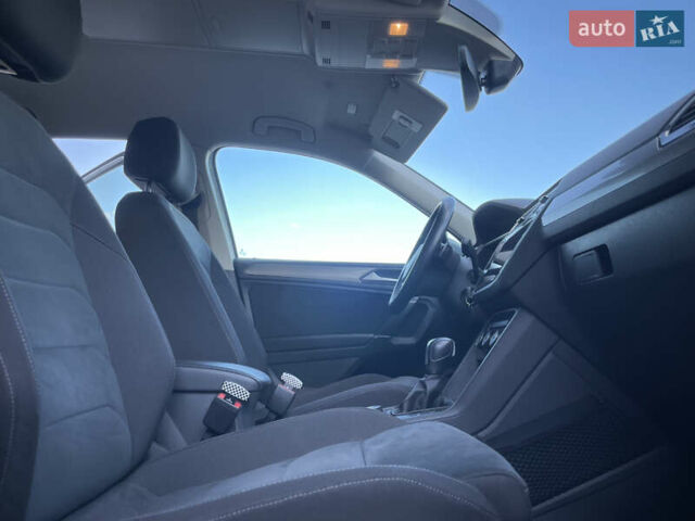 Белый Фольксваген Тигуан, объемом двигателя 1.98 л и пробегом 186 тыс. км за 27500 $, фото 40 на Automoto.ua