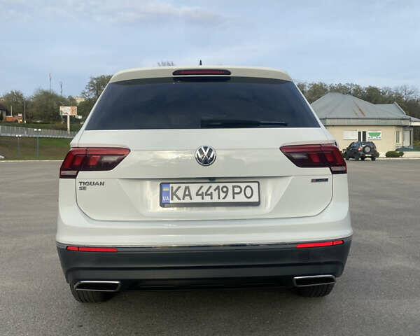 Белый Фольксваген Тигуан, объемом двигателя 1.98 л и пробегом 87 тыс. км за 19500 $, фото 4 на Automoto.ua