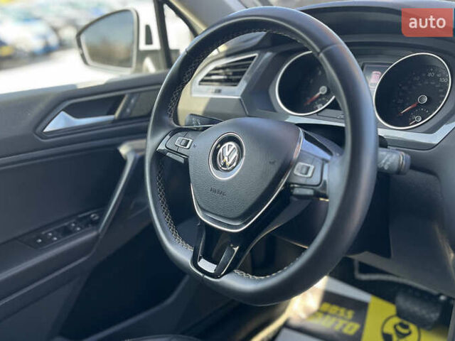 Белый Фольксваген Тигуан, объемом двигателя 1.98 л и пробегом 51 тыс. км за 21000 $, фото 12 на Automoto.ua