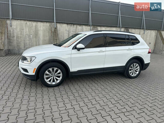 Білий Фольксваген Тігуан, об'ємом двигуна 1.98 л та пробігом 227 тис. км за 15999 $, фото 11 на Automoto.ua
