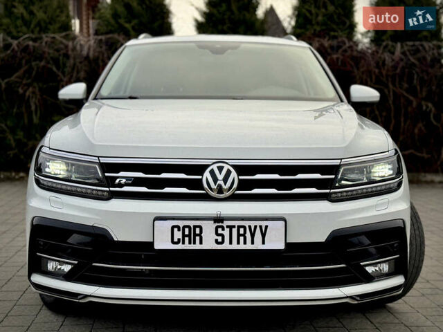 Білий Фольксваген Тігуан, об'ємом двигуна 2 л та пробігом 186 тис. км за 29999 $, фото 19 на Automoto.ua