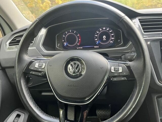 Белый Фольксваген Тигуан, объемом двигателя 2 л и пробегом 85 тыс. км за 10800 $, фото 11 на Automoto.ua