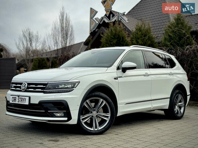 Білий Фольксваген Тігуан, об'ємом двигуна 2 л та пробігом 186 тис. км за 29999 $, фото 20 на Automoto.ua