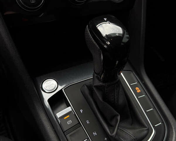 Белый Фольксваген Тигуан, объемом двигателя 2 л и пробегом 88 тыс. км за 25000 $, фото 25 на Automoto.ua