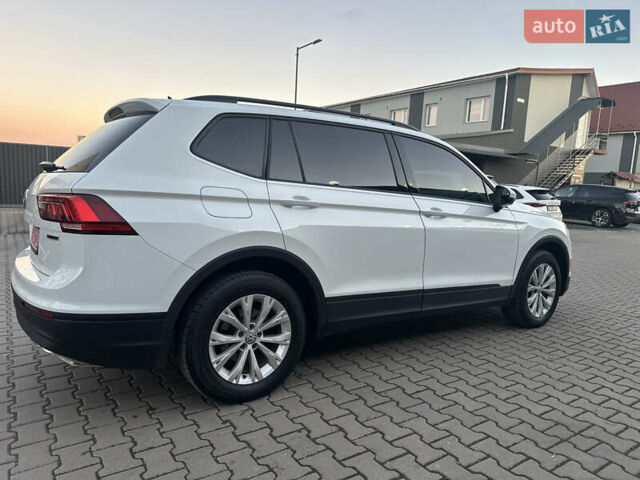 Білий Фольксваген Тігуан, об'ємом двигуна 1.98 л та пробігом 227 тис. км за 15999 $, фото 27 на Automoto.ua