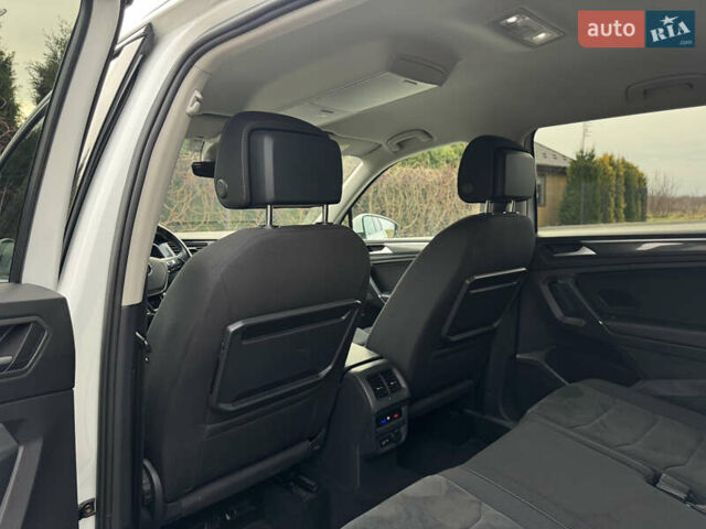 Білий Фольксваген Тігуан, об'ємом двигуна 2 л та пробігом 186 тис. км за 29999 $, фото 49 на Automoto.ua