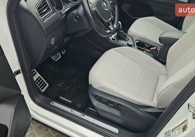 Белый Фольксваген Тигуан, объемом двигателя 1.98 л и пробегом 187 тыс. км за 21900 $, фото 28 на Automoto.ua