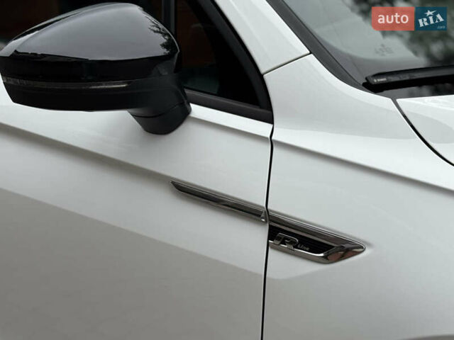 Белый Фольксваген Тигуан, объемом двигателя 1.97 л и пробегом 76 тыс. км за 37900 $, фото 12 на Automoto.ua