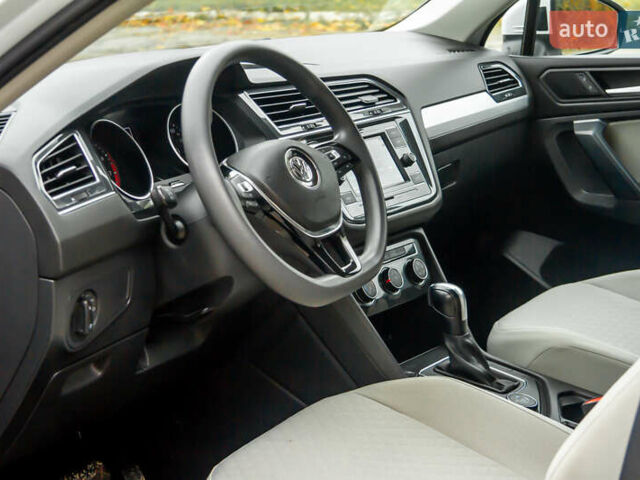 Белый Фольксваген Тигуан, объемом двигателя 1.98 л и пробегом 57 тыс. км за 18900 $, фото 10 на Automoto.ua