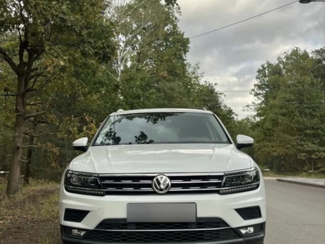 Белый Фольксваген Тигуан, объемом двигателя 2 л и пробегом 85 тыс. км за 10800 $, фото 4 на Automoto.ua