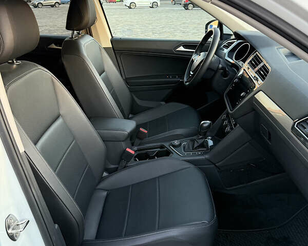 Білий Фольксваген Тігуан, об'ємом двигуна 1.98 л та пробігом 54 тис. км за 23700 $, фото 13 на Automoto.ua