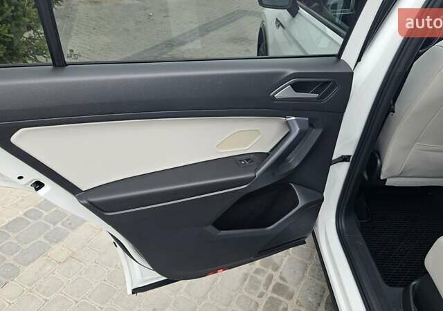 Белый Фольксваген Тигуан, объемом двигателя 1.98 л и пробегом 187 тыс. км за 21900 $, фото 33 на Automoto.ua