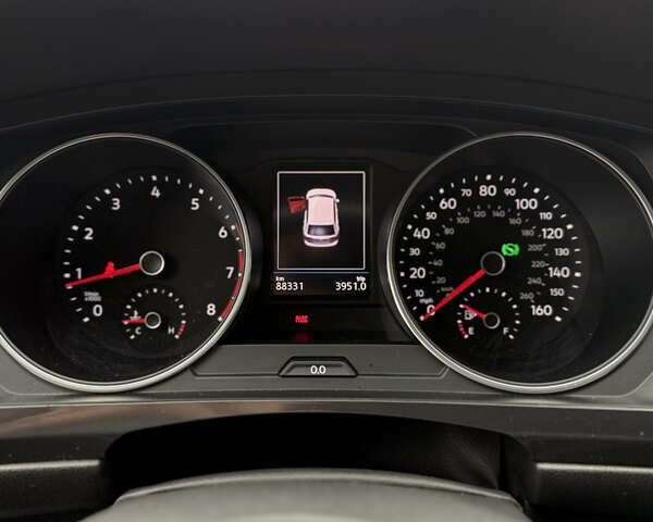 Белый Фольксваген Тигуан, объемом двигателя 2 л и пробегом 88 тыс. км за 25000 $, фото 20 на Automoto.ua