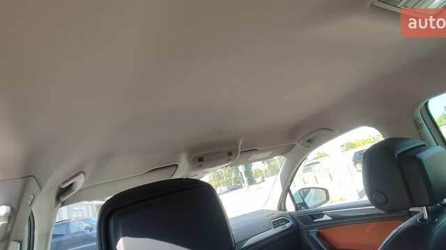 Белый Фольксваген Тигуан, объемом двигателя 1.97 л и пробегом 98 тыс. км за 30000 $, фото 21 на Automoto.ua