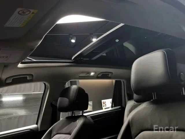 Білий Фольксваген Тігуан, об'ємом двигуна 2 л та пробігом 41 тис. км за 18000 $, фото 9 на Automoto.ua